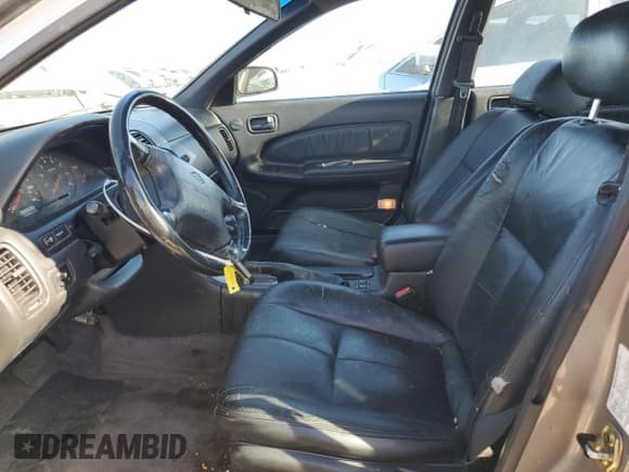 ✅ 1998 Nissan Maxima GXE • VIN: JN1CA21A6WT303680 • Лот: 82739425. Опубликован ранее на Copart с пробегом 121 593 миль. Бесплатный доступ к архиву аукционных продаж из США и подробный отчёт об истории автомобиля на DreamBid. Изображение 7.