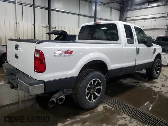 ✅ 2008 Ford F-250 XL • VIN: 1FTSX21R78EC48810 • Lot: 57683895. Wystawiony na Copart z przebiegiem Nie podano. Bezpłatny archiwum sprzedaży aukcyjnych z USA i szczegółowy raport historii pojazdu na DreamBid. Zdjęcie 3.