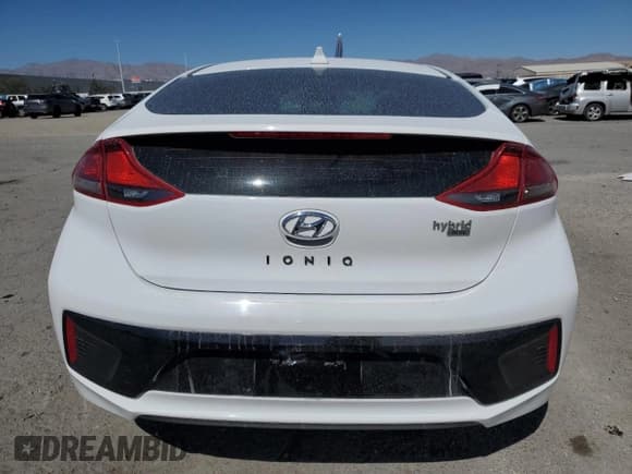 ✅ 2018 Hyundai Ioniq Blue • VIN: KMHC65LCXJU064602 • Lot: 48553015. Wystawiony na Copart z przebiegiem 117 682 mil. Bezpłatny archiwum sprzedaży aukcyjnych z USA i szczegółowy raport historii pojazdu na DreamBid. Zdjęcie 6.