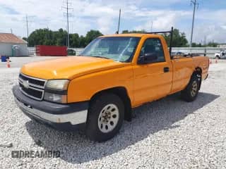 2006 Chevrolet Silverado 1500 Work Truck z VIN 1GCEK14VX6Z231889, wystawiony jako Copart lot #65363695 z przebiegiem 205 826 mil mil oraz Czysty tytuł • Clean title. Historia ofert i sprzedaży dostępna na DreamBid. Obrazek 1.