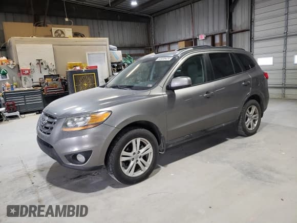 ✅ 2011 Hyundai Santa Fe SE • VIN: 5XYZH4AG0BG030440 • Lot: 83838424. Listed on Copart with 229,974 mi. Free auction sales archive from the USA and detailed vehicle history report at DreamBid. Image 1.