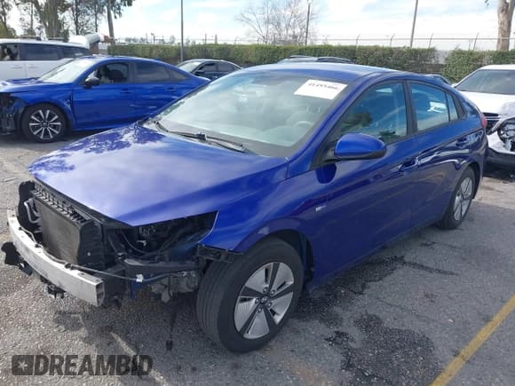 ✅ 2019 Hyundai Ioniq Blue • VIN: KMHC65LC7KU145204 • Lot: 41493466. Wystawiony na IAAI z przebiegiem 113 131 mil. Bezpłatny archiwum sprzedaży aukcyjnych z USA i szczegółowy raport historii pojazdu na DreamBid. Zdjęcie 2.
