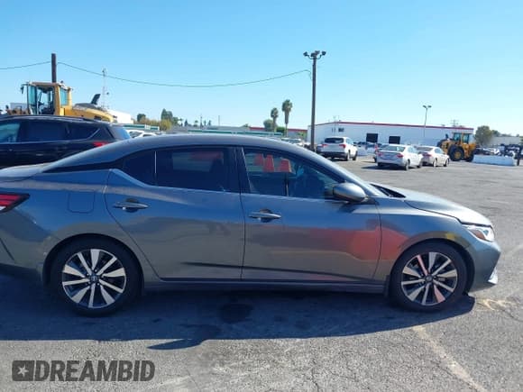 ✅ 2021 Nissan Sentra SV • VIN: 3N1AB8CVXMY230812 • Lot: 43347501. Listed on IAAI with 79,748 mi. Free auction sales archive from the USA and detailed vehicle history report at DreamBid. Image 13.