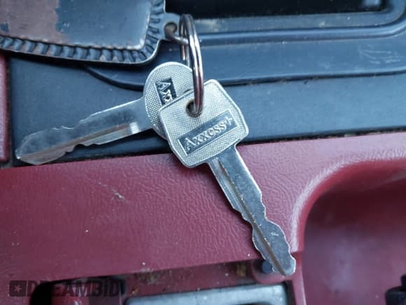 ✅ 1991 Ford Mustang LX Sport • VIN: 1FACP44E7MF156650 • Лот: 43793728. Опубликован ранее на IAAI с пробегом 299 698 миль. Бесплатный доступ к архиву аукционных продаж из США и подробный отчёт об истории автомобиля на DreamBid. Изображение 11.