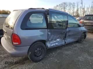 1998 Dodge Caravan с VIN 2B4FP2530WR685309, выставлен на аукционе Copart как лот 77892914 с пробегом 211 760 миль миль и Списание • Salvage title. История ставок и продаж доступна на DreamBid. Изображение 3.
