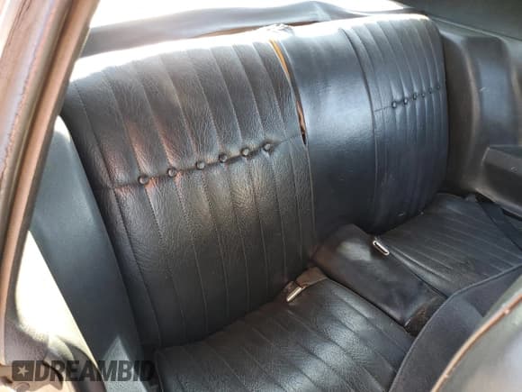 ✅ 1972 Chevrolet Camaro • VIN: 1Q87K2N153169 • Lot: 82424624. Wystawiony na Copart z przebiegiem 17 382 mil. Bezpłatny archiwum sprzedaży aukcyjnych z USA i szczegółowy raport historii pojazdu na DreamBid. Zdjęcie 10.