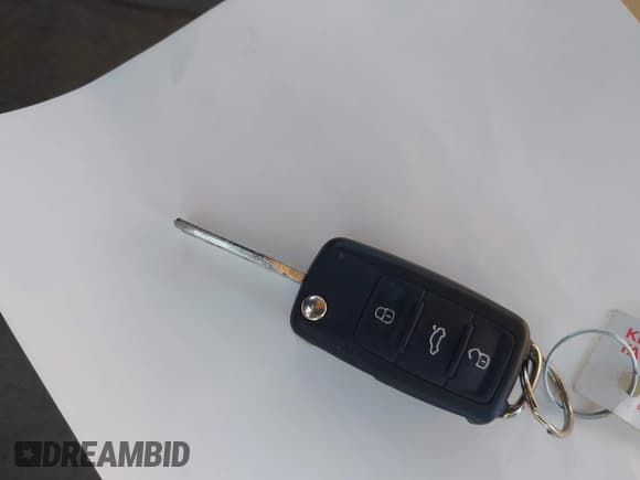 ✅ 2014 Volkswagen Beetle 2.0L TDI w/Sun/Sound/Nav • VIN: 3VWJL7AT6EM634671 • Лот: 42921278. Опубликован ранее на IAAI с пробегом 48 985 миль. Бесплатный доступ к архиву аукционных продаж из США и подробный отчёт об истории автомобиля на DreamBid. Изображение 11.