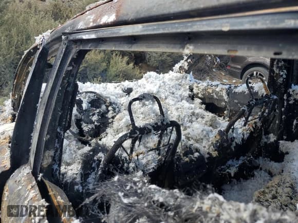 ✅ 2022 Mazda CX-9 Sport • VIN: JM3TCBBY7N0603447 • Lot: 68333595. Wystawiony na Copart z przebiegiem Nie podano. Bezpłatny archiwum sprzedaży aukcyjnych z USA i szczegółowy raport historii pojazdu na DreamBid. Zdjęcie 8.