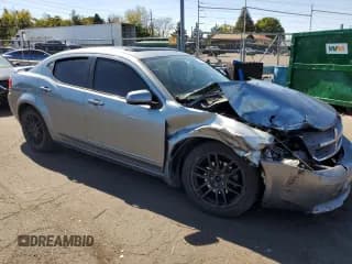 ✅ 2008 Dodge Avenger R/T • VIN: 1B3LC76M78N638124 • Лот: 72583794. Опубликован ранее на Copart с пробегом Не указан. Бесплатный доступ к архиву аукционных продаж из США и подробный отчёт об истории автомобиля на DreamBid. Изображение 4.