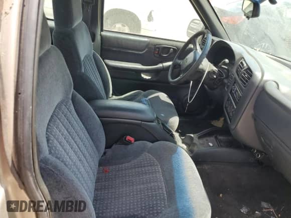 1999 Chevrolet S-10 LS Xtreme with VIN 1GCCS1949X8164748, listed as a Copart auction lot 85639894 with 133,831 mi miles and Salvage title. Bid and sale history available at DreamBid. Image 10.