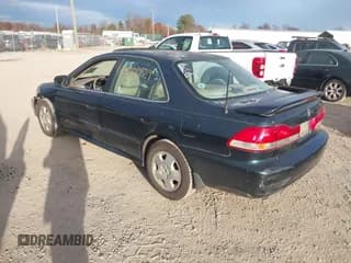 ✅ 2001 Honda Accord EX • VIN: 1HGCG16571A032247 • Лот: 43701729. Опубликован ранее на IAAI с пробегом 259 312 миль. Бесплатный доступ к архиву аукционных продаж из США и подробный отчёт об истории автомобиля на DreamBid. Изображение 3.