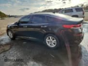 ✅ 2019 Kia Optima S • VIN: 5XXGT4L37KG280620 • Lot: 93665165. Wystawiony na Copart z przebiegiem 117 265 mil. Bezpłatny archiwum sprzedaży aukcyjnych z USA i szczegółowy raport historii pojazdu na DreamBid. Zdjęcie 2.