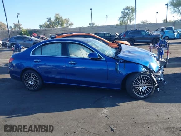 ✅ 2024 Mercedes-Benz C 300 • VIN: W1KAF4GB1RR185434 • Lot: 42652202. Wystawiony na IAAI z przebiegiem 19 119 mil. Bezpłatny archiwum sprzedaży aukcyjnych z USA i szczegółowy raport historii pojazdu na DreamBid. Zdjęcie 14.