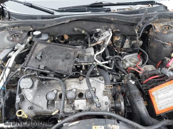 ✅ 2006 Lincoln Zephyr • VIN: 3LNHM261X6R620541 • Lot: 41439132. Wystawiony na IAAI z przebiegiem 240 205 mil. Bezpłatny archiwum sprzedaży aukcyjnych z USA i szczegółowy raport historii pojazdu na DreamBid. Zdjęcie 12.