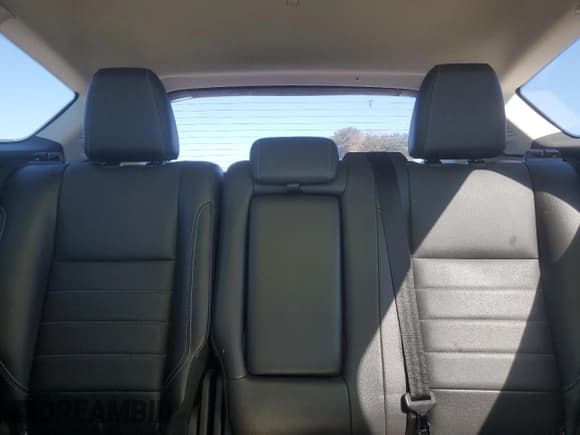 ✅ 2013 Ford C-Max SEL • VIN: 1FADP5CU1DL545692 • Lot: 86318275. Wystawiony na Copart z przebiegiem 121 361 mil. Bezpłatny archiwum sprzedaży aukcyjnych z USA i szczegółowy raport historii pojazdu na DreamBid. Zdjęcie 10.