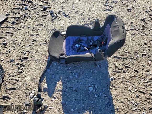 ✅ 2011 Toyota Sienna • VIN: 5TDZK3DC8BS012226 • Лот: 93187155. Опубликован ранее на Copart с пробегом 168 659 миль. Бесплатный доступ к архиву аукционных продаж из США и подробный отчёт об истории автомобиля на DreamBid. Изображение 13.