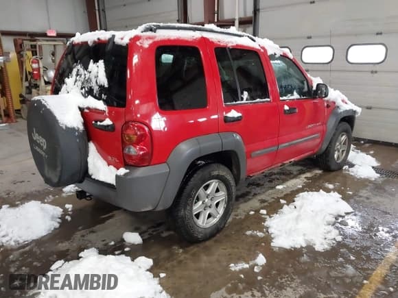 ✅ 2002 Jeep Liberty Sport • VIN: 1J4GL48K92W118609 • Lot: 43794937. Wystawiony na IAAI z przebiegiem 181 104 mil. Bezpłatny archiwum sprzedaży aukcyjnych z USA i szczegółowy raport historii pojazdu na DreamBid. Zdjęcie 4.