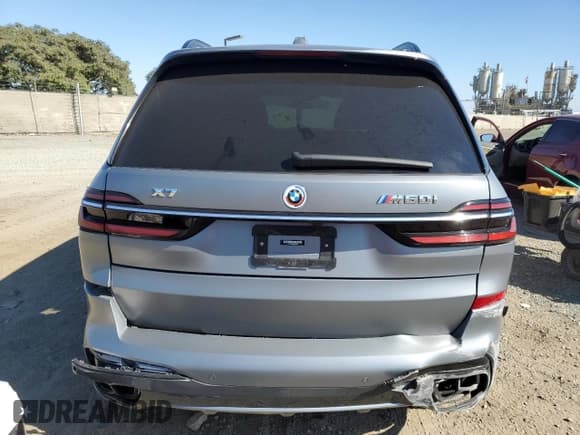 ✅ 2023 BMW X7 M60i • VIN: 5UX33EM0XP9N45266 • Лот: 68922574. Опубликован ранее на Copart с пробегом Не указан. Бесплатный доступ к архиву аукционных продаж из США и подробный отчёт об истории автомобиля на DreamBid. Изображение 6.