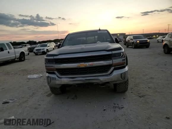 ✅ 2018 Chevrolet Silverado 1500 LT • VIN: 3GCPCREC5JG555892 • Лот: 80944995. Опубликован ранее на Copart с пробегом 78 048 миль. Бесплатный доступ к архиву аукционных продаж из США и подробный отчёт об истории автомобиля на DreamBid. Изображение 13.