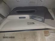 ✅ 2005 Toyota Highlander • VIN: JTEDD21AX50113675 • Lot: 43841872. Wystawiony na IAAI z przebiegiem 211 020 mil. Bezpłatny archiwum sprzedaży aukcyjnych z USA i szczegółowy raport historii pojazdu na DreamBid. Zdjęcie 12.