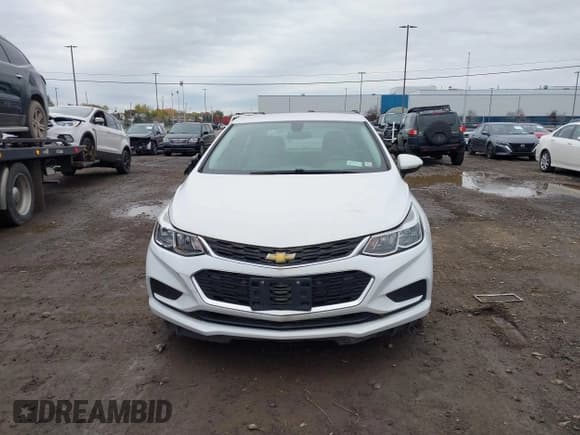 ✅ 2018 Chevrolet Cruze LS • VIN: 1G1BC5SM0J7218504 • Lot: 43614029. Listed on IAAI with 81,472 mi. Free auction sales archive from the USA and detailed vehicle history report at DreamBid. Image 12.