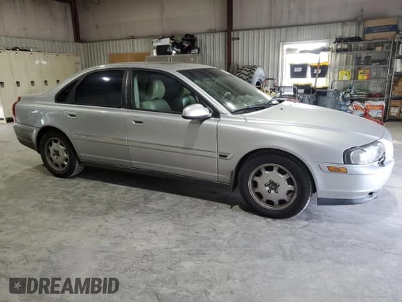 ✅ 2003 Volvo S80 2.9L • VIN: YV1TS92D731315172 • Lot: 41831785. Listed on Copart with Not provided. Free auction sales archive from the USA and detailed vehicle history report at DreamBid. Image 4.