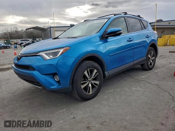 ✅ 2018 Toyota RAV4 XLE • VIN: JTMWFREV8JD109432 • Lot: 92496655. Listed on Copart with 94,984 mi. Free auction sales archive from the USA and detailed vehicle history report at DreamBid. Image 1.