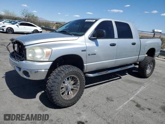 2008 Dodge 1500 SLT with VIN 3D7KS19D38G132391, listed as a Copart auction lot 56944395 with 153,573 mi miles and Salvage title. Bid and sale history available at DreamBid. Image 1.