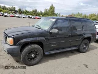 ✅ 1999 GMC Denali • VIN: 1GKEK13R1XR917376 • Lot: 64991924. Listed on Copart with 247,231 mi. Free auction sales archive from the USA and detailed vehicle history report at DreamBid. Image 1.