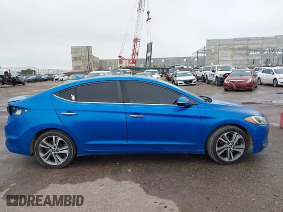✅ 2017 Hyundai Elantra SE • VIN: KMHD84LF9HU196537 • Lot: 42433761. Wystawiony na IAAI z przebiegiem 166 684 mil. Bezpłatny archiwum sprzedaży aukcyjnych z USA i szczegółowy raport historii pojazdu na DreamBid. Zdjęcie 13.