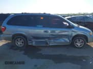 ✅ 2004 Dodge Caravan EX • VIN: 2D4GP74L44R553529 • Lot: 42026342. Listed on IAAI with Not provided. Free auction sales archive from the USA and detailed vehicle history report at DreamBid. Image 13.