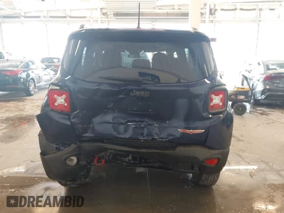 ✅ 2016 Jeep Renegade Trailhawk • VIN: ZACCJBCT3GPD43983 • Lot: 43664656. Listed on IAAI with 112,921 mi. Free auction sales archive from the USA and detailed vehicle history report at DreamBid. Image 16.