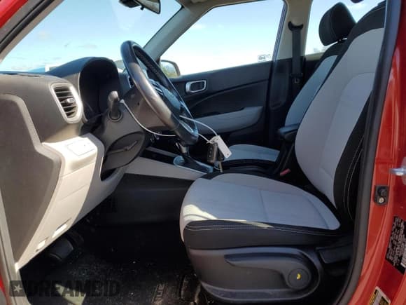 ✅ 2021 Hyundai Venue SEL • VIN: KMHRC8A30MU108490 • Lot: 57252065. Listed on Copart with 41,025 mi. Free auction sales archive from the USA and detailed vehicle history report at DreamBid. Image 7.