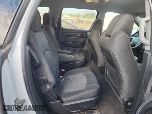 ✅ 2017 Chevrolet Traverse LT • VIN: 1GNKVGKD8HJ165830 • Лот: 85706975. Опубликован ранее на Copart с пробегом 173 180 миль. Бесплатный доступ к архиву аукционных продаж из США и подробный отчёт об истории автомобиля на DreamBid. Изображение 11.