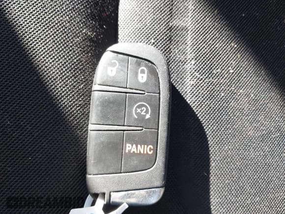 ✅ 2020 Jeep Renegade Latitude • VIN: ZACNJABB6LPL04579 • Lot: 43478125. Listed on IAAI with 51,260 mi. Free auction sales archive from the USA and detailed vehicle history report at DreamBid. Image 11.