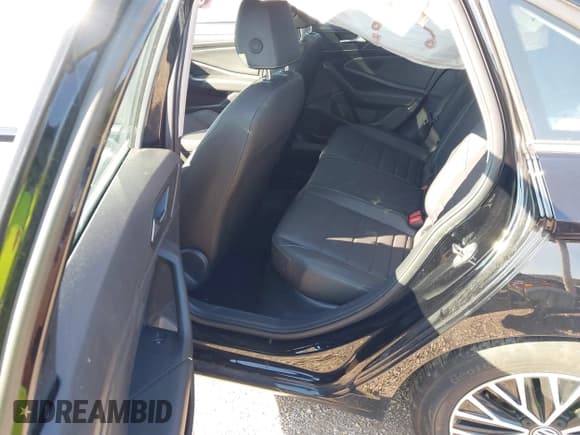 ✅ 2021 Volkswagen Jetta S • VIN: 3VWC57BU1MM024587 • Lot: 43228867. Wystawiony na IAAI z przebiegiem 28 556 mil. Bezpłatny archiwum sprzedaży aukcyjnych z USA i szczegółowy raport historii pojazdu na DreamBid. Zdjęcie 8.