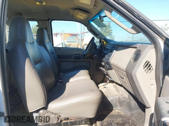 ✅ 2008 Ford F-250 • VIN: 1FDSX21R98EC69556 • Лот: 43472085. Опубликован ранее на IAAI с пробегом 191 424 миль. Бесплатный доступ к архиву аукционных продаж из США и подробный отчёт об истории автомобиля на DreamBid. Изображение 5.