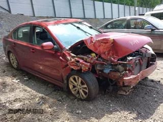 ✅ 2013 Subaru Legacy Limited • VIN: 4S3BMDP65D2029048 • Lot: 42418271. Wystawiony na IAAI z przebiegiem 137 302 mil. Bezpłatny archiwum sprzedaży aukcyjnych z USA i szczegółowy raport historii pojazdu na DreamBid. Zdjęcie 1.