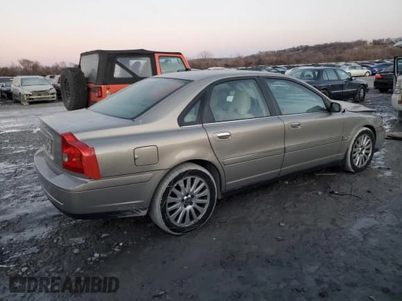 ✅ 2005 Volvo S80 • VIN: YV1TS911651393968 • Лот: 42640515. Опубликован ранее на Copart с пробегом 49 276 миль. Бесплатный доступ к архиву аукционных продаж из США и подробный отчёт об истории автомобиля на DreamBid. Изображение 3.