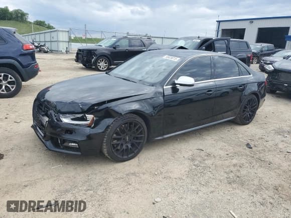 ✅ 2013 Audi S4 Premium Plus • VIN: WAUDGAFL4DA083000 • Лот: 58928015. Опубликован ранее на Copart с пробегом 109 255 миль. Бесплатный доступ к архиву аукционных продаж из США и подробный отчёт об истории автомобиля на DreamBid. Изображение 1.