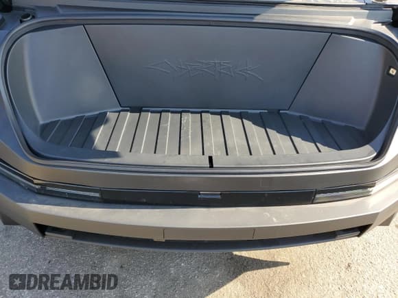 ✅ 2024 Tesla Cybertruck • VIN: 7G2CEHED3RA006960 • Лот: 62443524. Опубликован ранее на Copart с пробегом 683 миль. Бесплатный доступ к архиву аукционных продаж из США и подробный отчёт об истории автомобиля на DreamBid. Изображение 12.