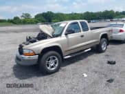 ✅ 2004 Dodge Dakota SLT • VIN: 1D7HG42N74S688982 • Lot: 42754344. Listed on IAAI with 69,540 mi. Free auction sales archive from the USA and detailed vehicle history report at DreamBid. Image 2.