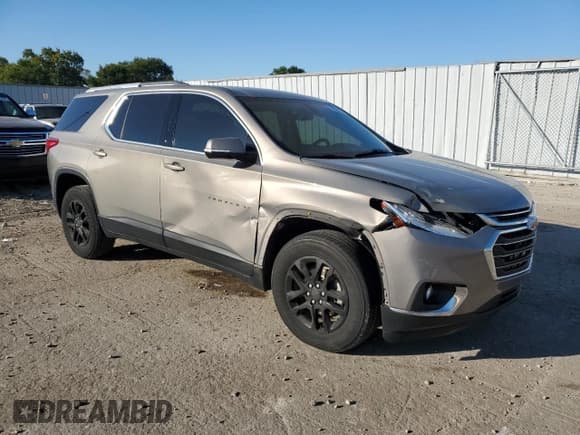 ✅ 2018 Chevrolet Traverse LT Cloth • VIN: 1GNERGKW7JJ180019 • Lot: 74808624. Wystawiony na Copart z przebiegiem 91 350 mil. Bezpłatny archiwum sprzedaży aukcyjnych z USA i szczegółowy raport historii pojazdu na DreamBid. Zdjęcie 4.