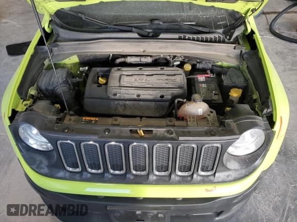 ✅ 2017 Jeep Renegade Sport • VIN: ZACCJAAH3HPF17755 • Lot: 86805195. Wystawiony na Copart z przebiegiem 90 412 mil. Bezpłatny archiwum sprzedaży aukcyjnych z USA i szczegółowy raport historii pojazdu na DreamBid. Zdjęcie 12.