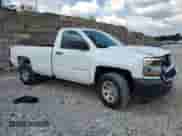 2016 Chevrolet Silverado 1500 Work Truck z VIN 1GCNKNEH1GZ361092, wystawiony jako Copart lot #67432695 z przebiegiem 61 043 mil mil oraz Szkoda całkowita • Salvage title. Historia ofert i sprzedaży dostępna na DreamBid. Obrazek 4.
