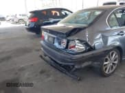 ✅ 2003 BMW 3 Series 330xi • VIN: WBAEW53403PG22285 • Lot: 42304460. Wystawiony na IAAI z przebiegiem 149 121 mil. Bezpłatny archiwum sprzedaży aukcyjnych z USA i szczegółowy raport historii pojazdu na DreamBid. Zdjęcie 6.