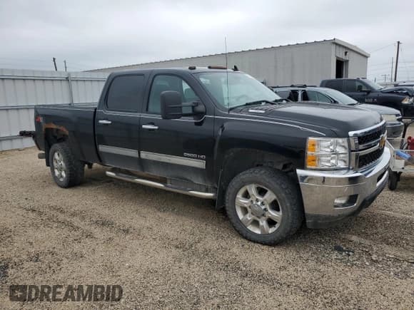 ✅ 2013 Chevrolet Silverado 2500HD LT • VIN: 1GC1KXC82DF128686 • Lot: 64564675. Wystawiony na Copart z przebiegiem 86 643 mil. Bezpłatny archiwum sprzedaży aukcyjnych z USA i szczegółowy raport historii pojazdu na DreamBid. Zdjęcie 4.