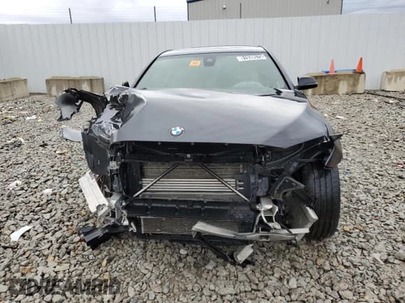 ✅ 2015 BMW 7 Series 750Li xDrive • VIN: WBAYF8C51FD654219 • Lot: 91939575. Wystawiony na Copart z przebiegiem 82 468 mil. Bezpłatny archiwum sprzedaży aukcyjnych z USA i szczegółowy raport historii pojazdu na DreamBid. Zdjęcie 5.