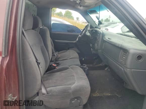 2002 Chevrolet Silverado 1500 LS with VIN 1GCEK14T22Z318257, listed as a Copart auction lot 64170975 with 136,890 mi miles and Clean title. Bid and sale history available at DreamBid. Image 10.