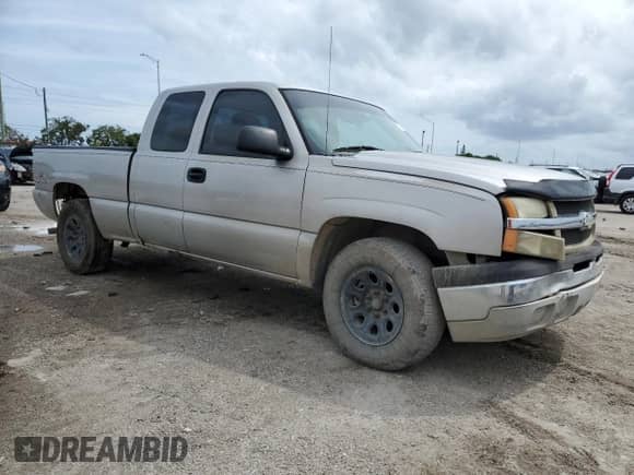 2006 Chevrolet Silverado 1500 LT1 z VIN 2GCEK19V061339312, wystawiony jako Copart lot #73083784 z przebiegiem Nie podano mil oraz Szkoda całkowita • Salvage title. Historia ofert i sprzedaży dostępna na DreamBid. Obrazek 4.
